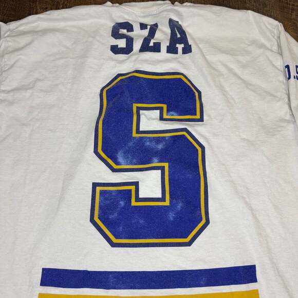 SZA 2023 SOS Tour Hockey Jersey - Picture 5 of 6